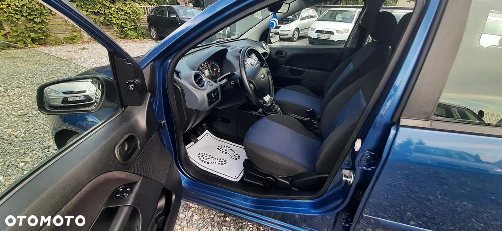 Ford Fiesta - 31