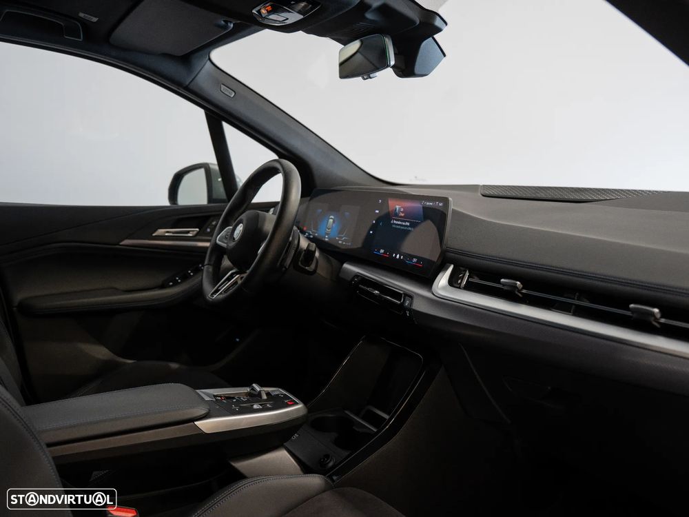 BMW 218 Active Tourer i Pack Desportivo M Auto - 6