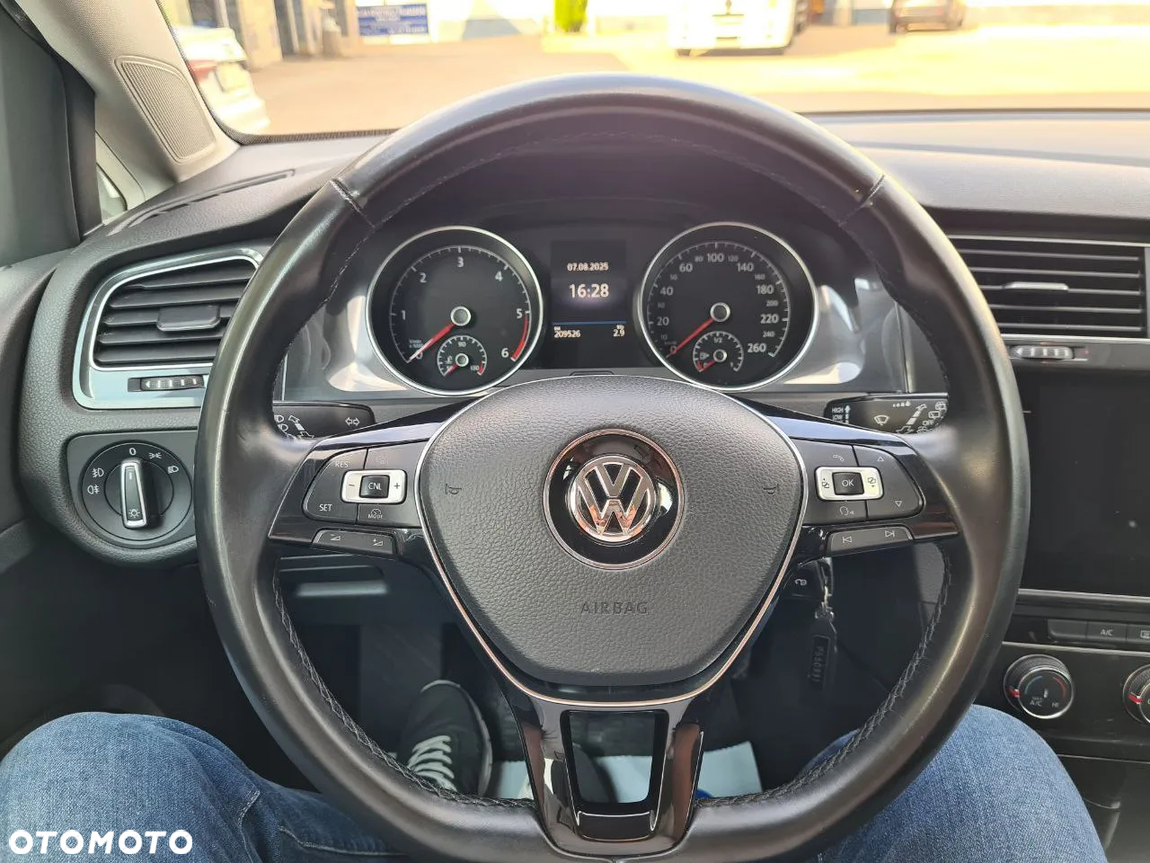 Volkswagen Golf VII 1.6 TDI BMT Comfortline - 15