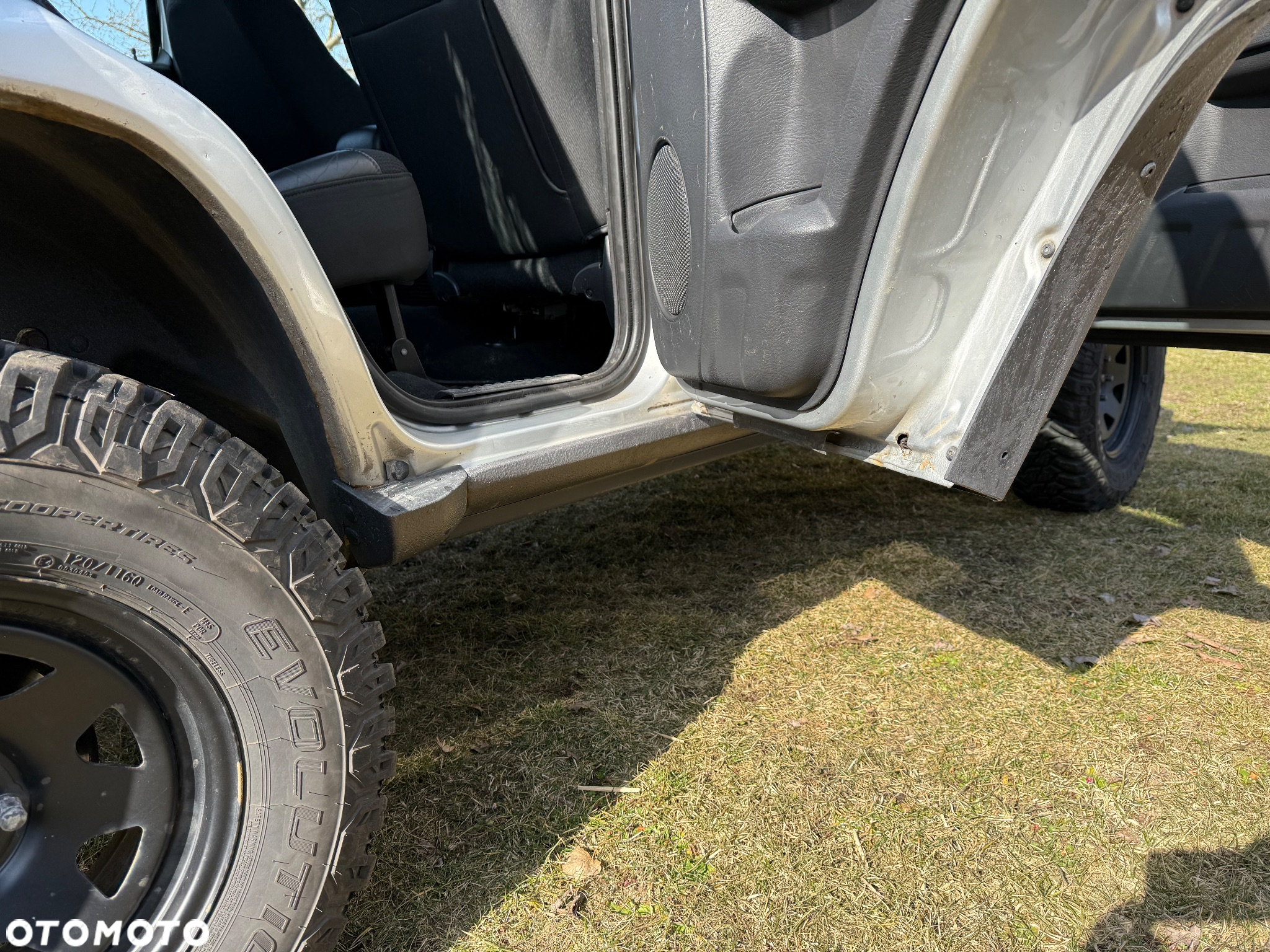Jeep Cherokee - 16