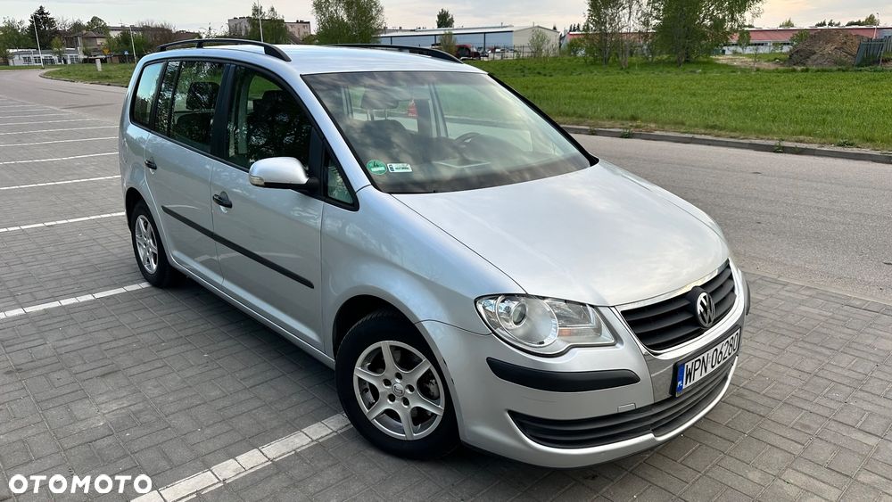 Volkswagen Touran 1.9 TDI Conceptline - 3