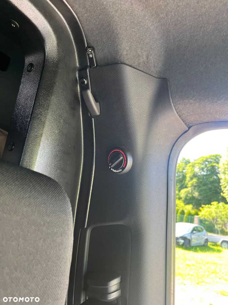 Mercedes-Benz Sprinter - 2