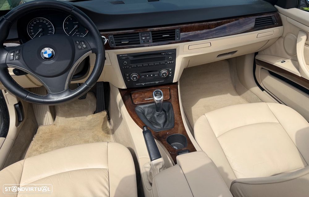 BMW 320 i Cabrio - 9