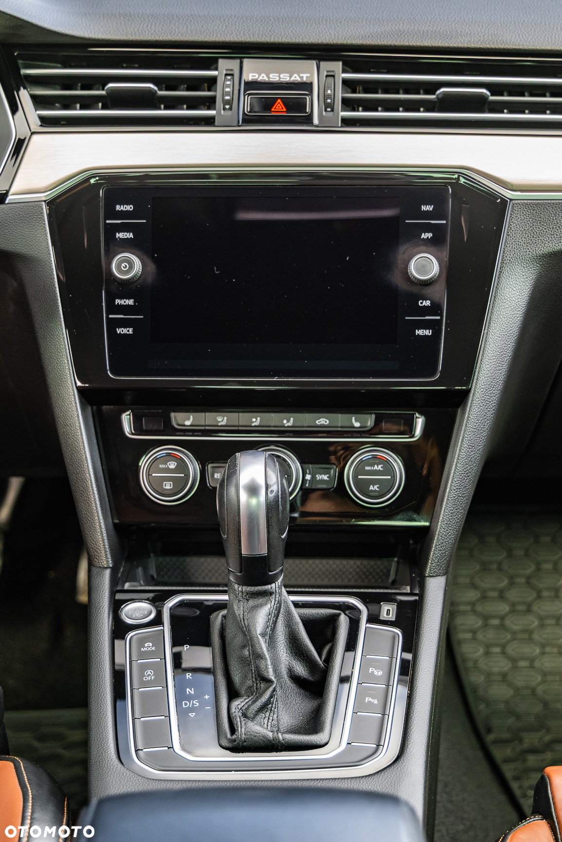 Volkswagen Passat 2.0 TSI Elegance DSG - 31