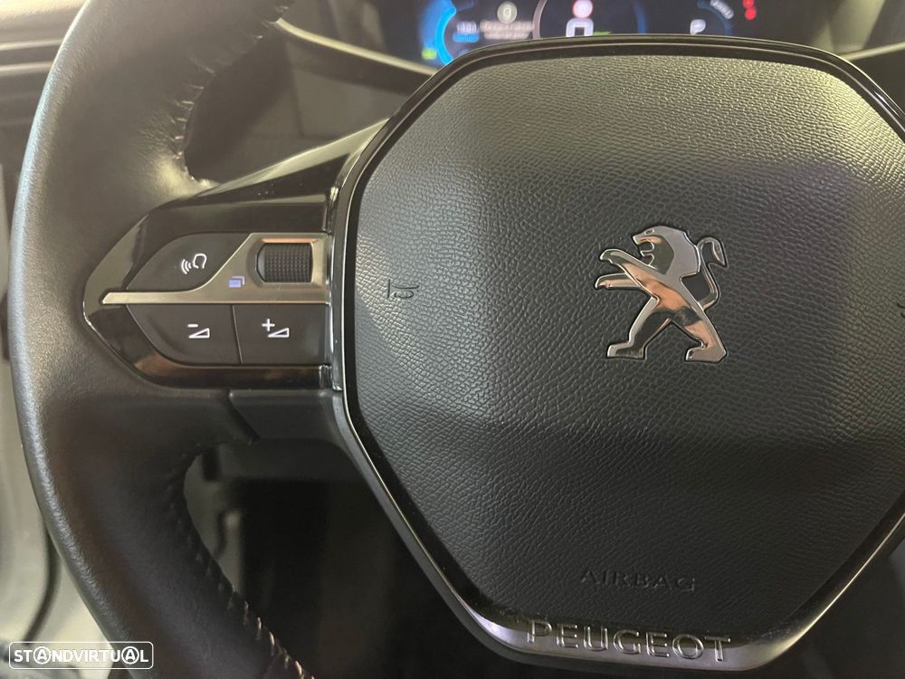 Peugeot e-2008 50 kWh Allure - 17