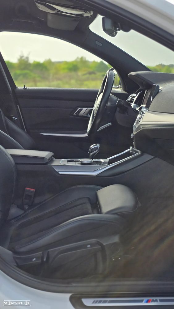 BMW 318 d Pack M Auto - 38