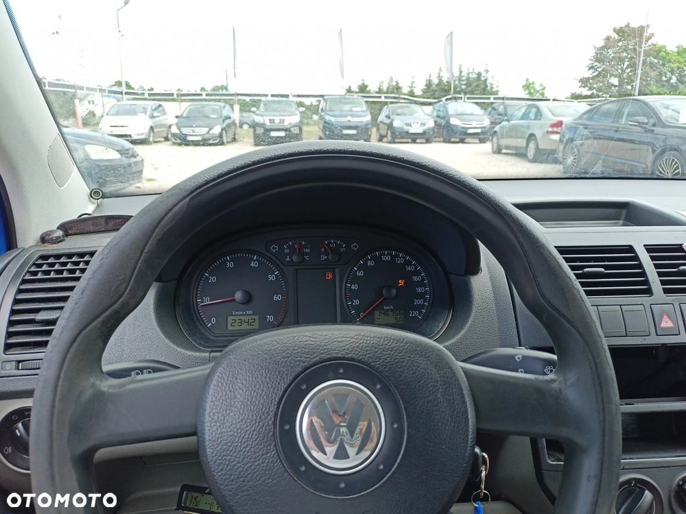 Volkswagen Polo - 9