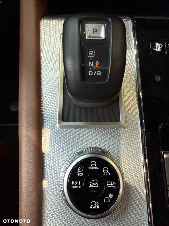 Mitsubishi Outlander - 14