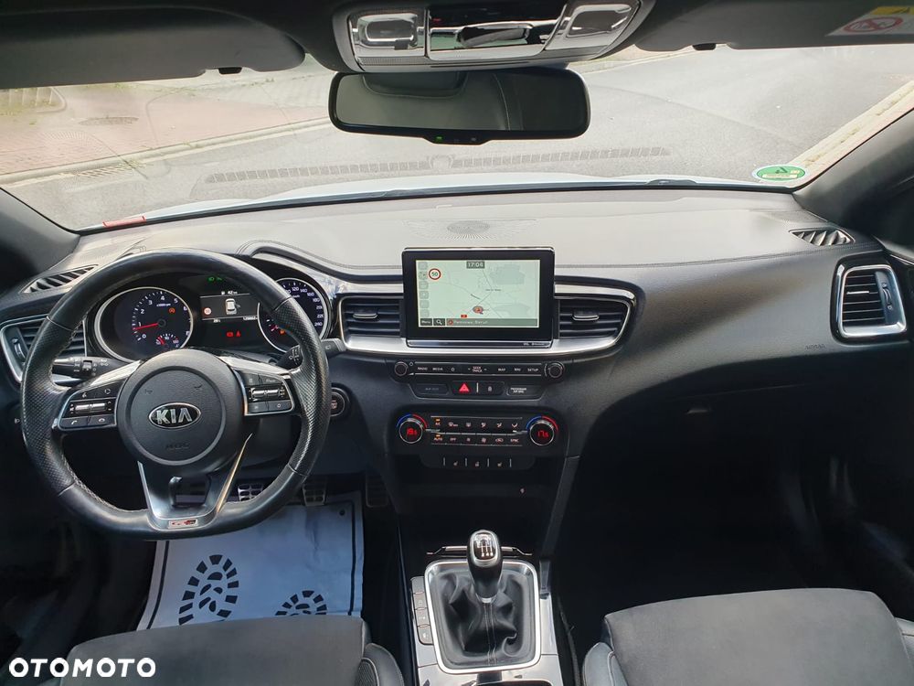 Kia Ceed 1.4 T-GDI OPF GT Line - 9