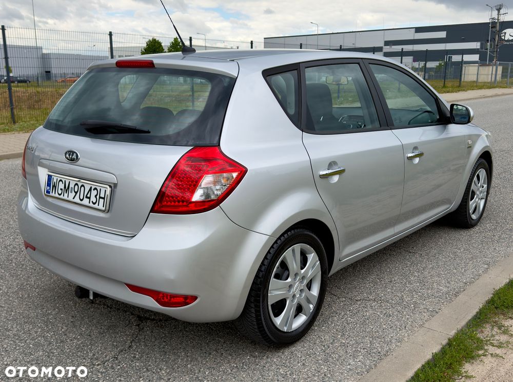 Kia Ceed 1.4 Comfort - 4