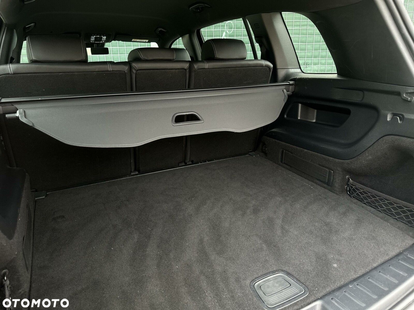 Mercedes-Benz GLB 200 Progressive 7G-DCT - 12