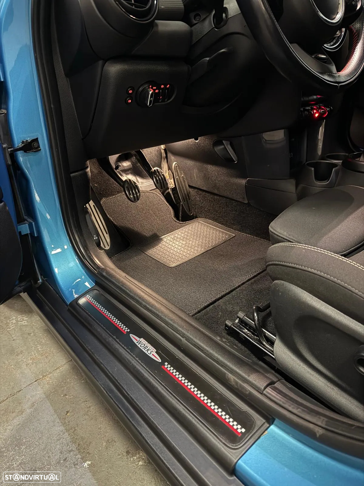 MINI 5 Portas Cooper D - 14