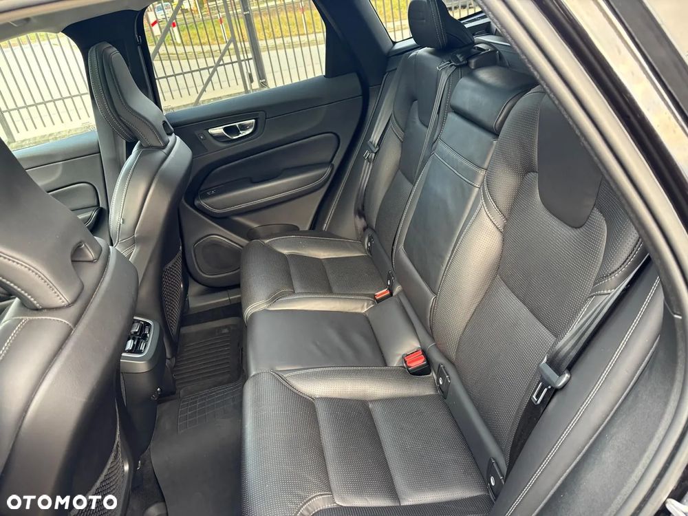 Volvo XC 60 T5 AWD Geartronic Inscription - 17