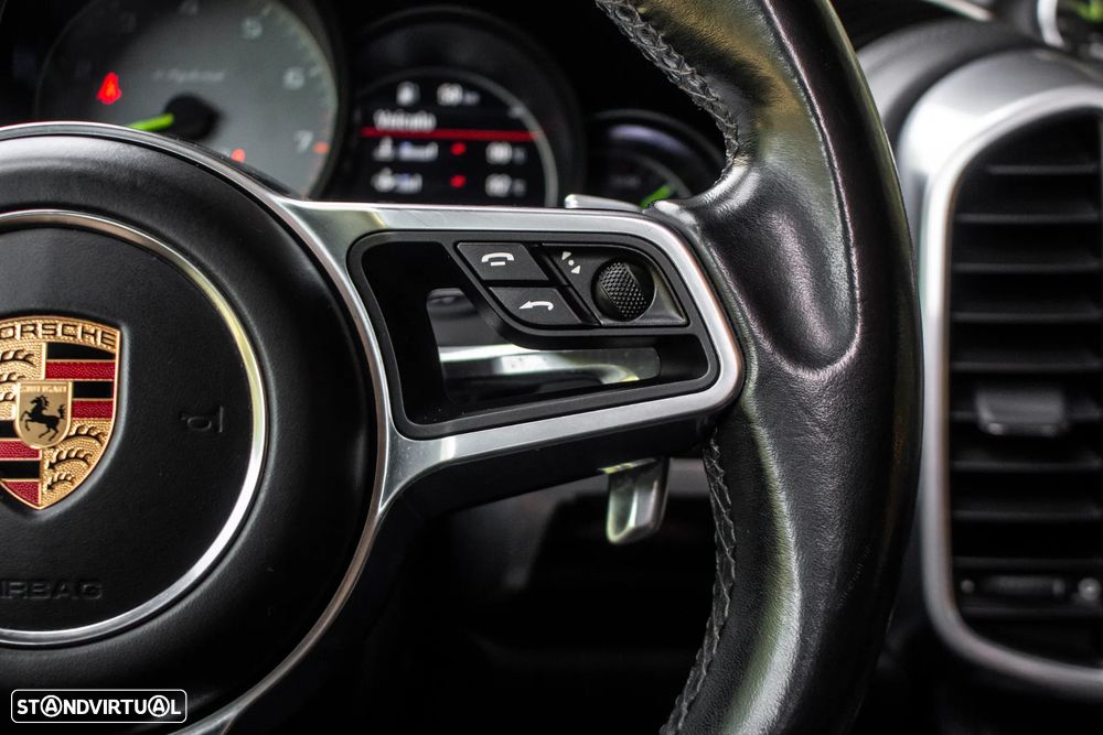 Porsche Cayenne S E-Hybrid - 15