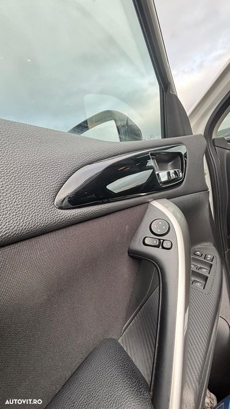 Mitsubishi Eclipse-Cross 1.5-litre 16-valve DOHC MIVEC 4X4 Intense+ Aut. - 16