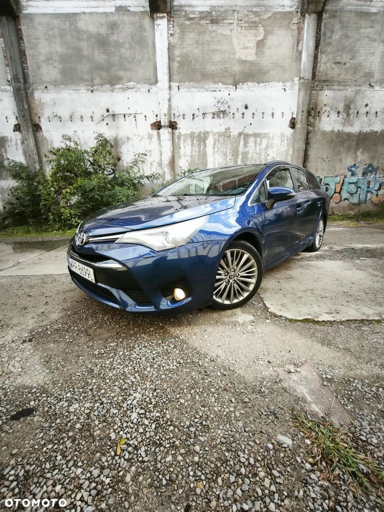 Toyota Avensis 2.0 D-4D Prestige - 1