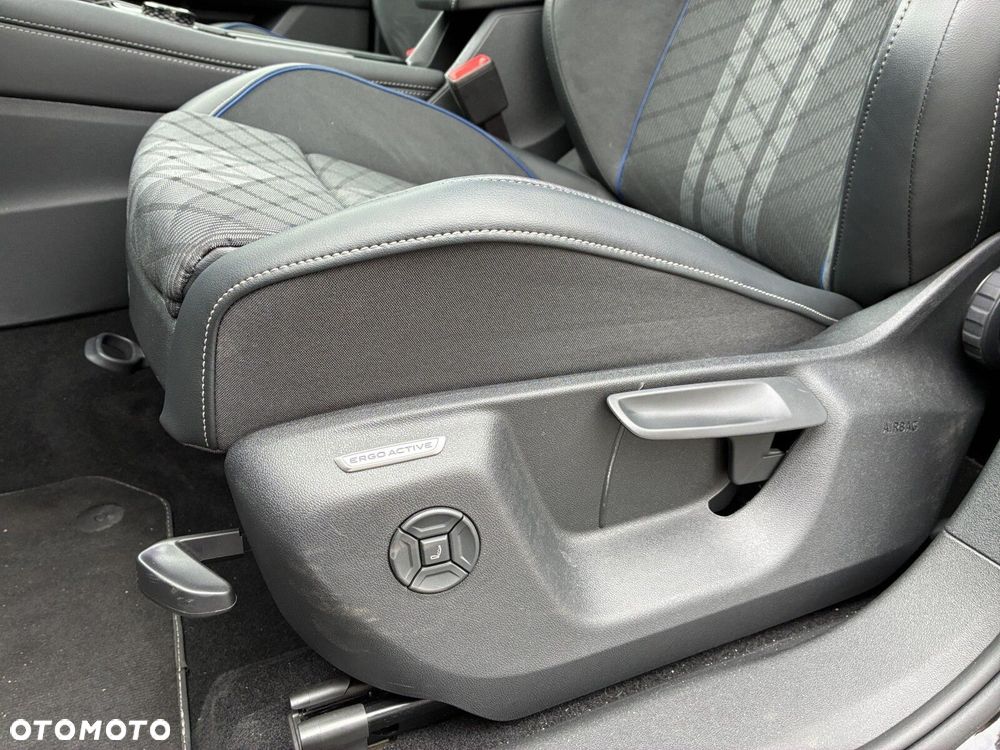 Volkswagen Tiguan - 27