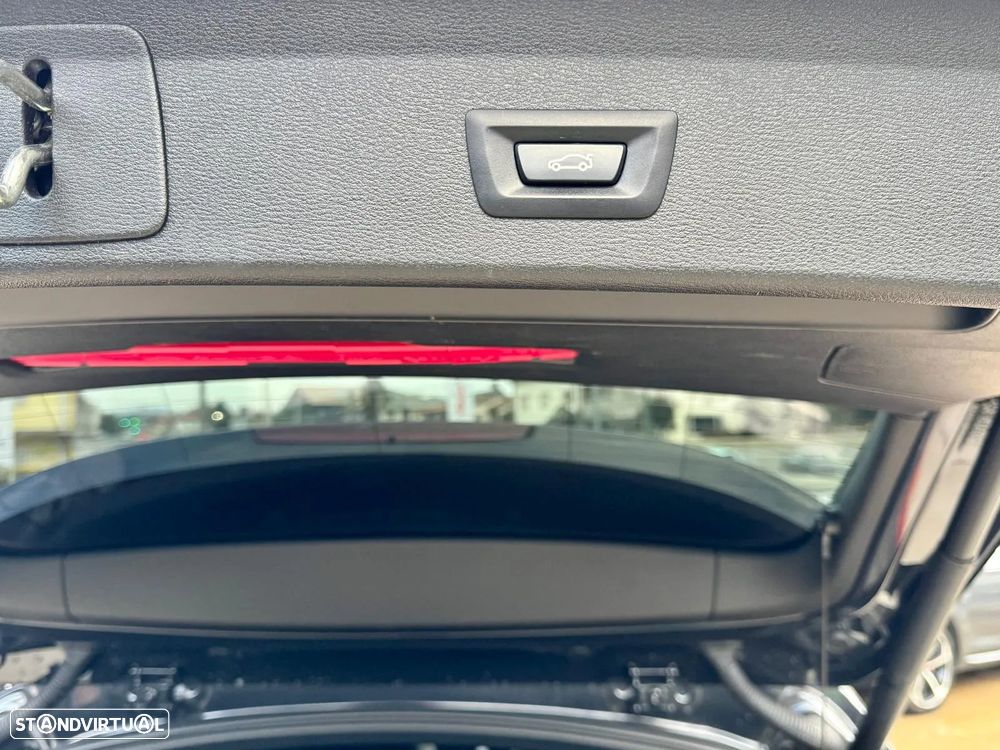 BMW X1 20 d sDrive Auto Pack M - 12