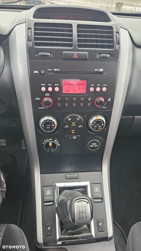 Suzuki Grand Vitara 1.9 DDiS Club DPF Family - 11