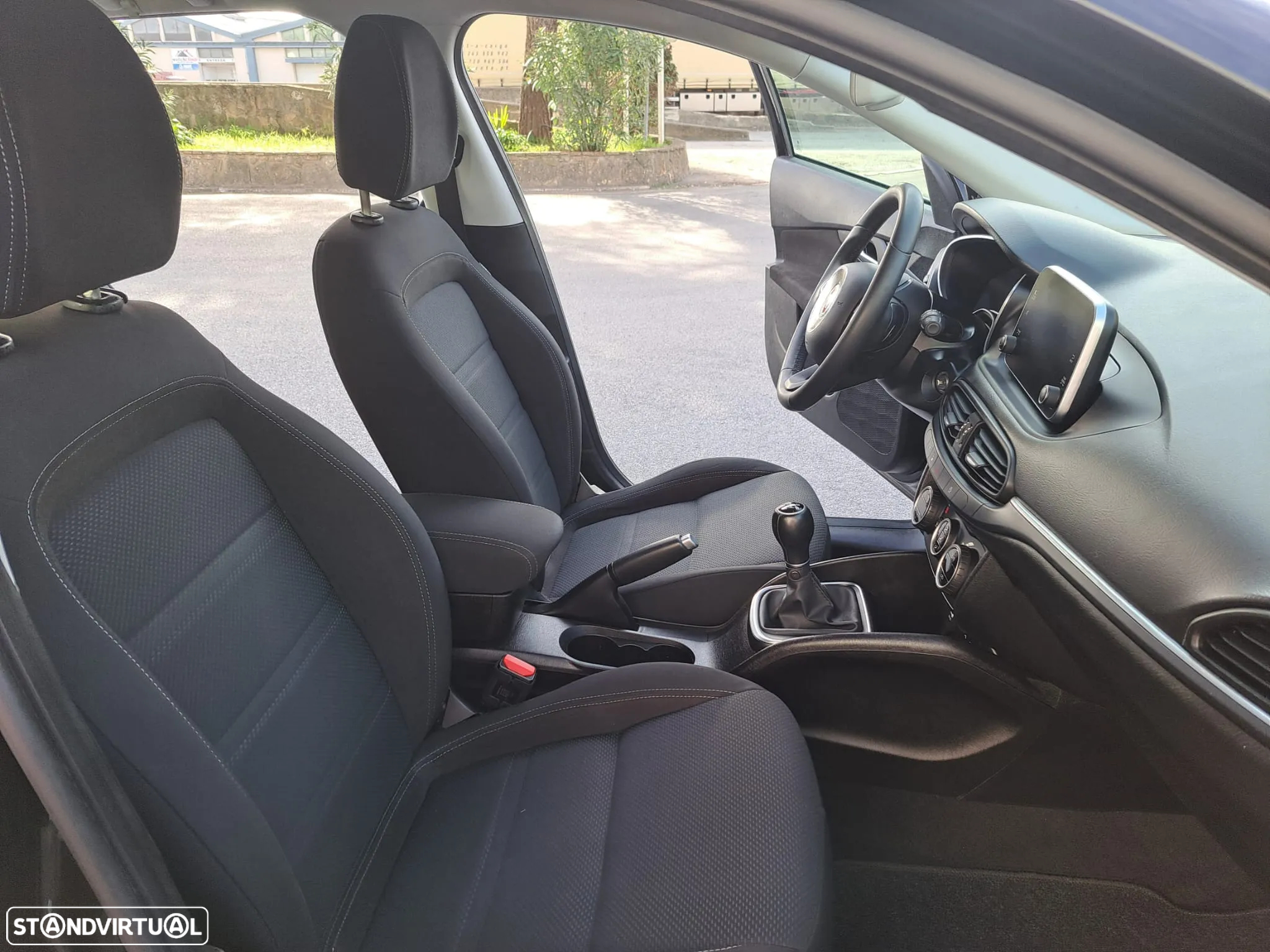 Fiat Tipo Station Wagon 1.3 M-Jet Lounge Tech - 34