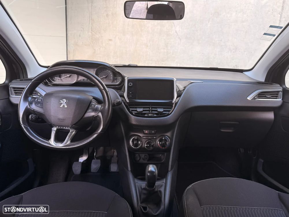 Peugeot 208 1.2 PureTech Style - 16