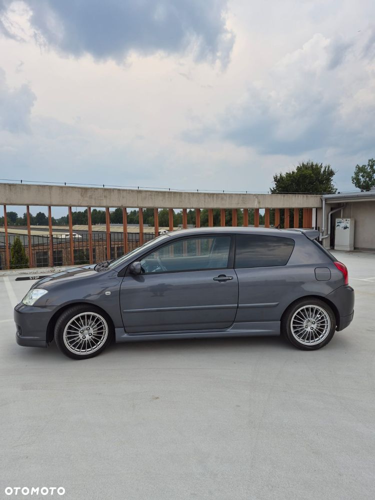 Toyota Corolla - 1