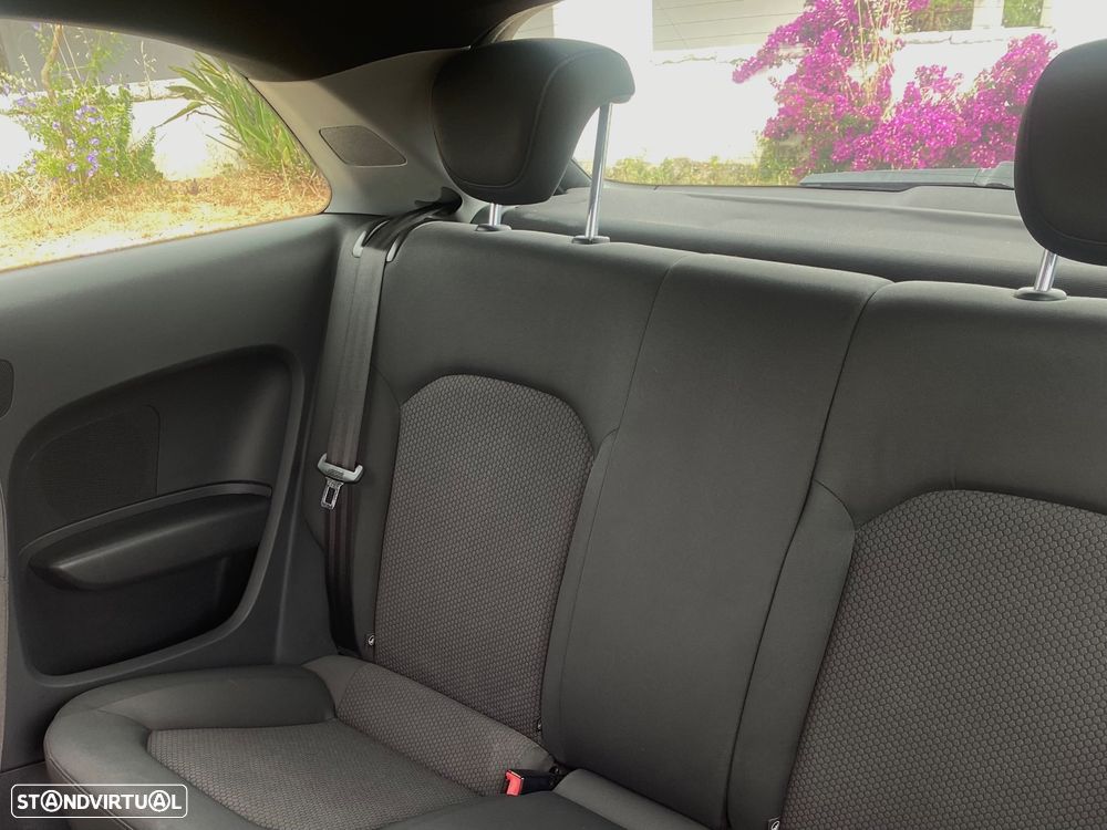 Audi A1 1.6 TDI S-line - 6