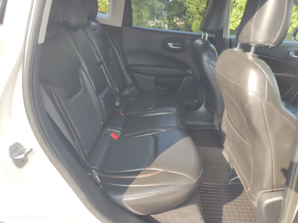 Jeep Compass 1.6 MultiJet Limited - 24