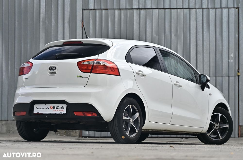 Kia Rio 1.1 CRDI Spirit - 4