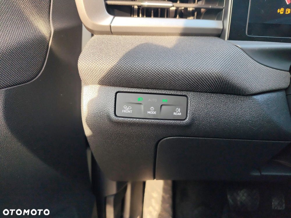 Volkswagen T-Roc 1.5 TSI Life DSG - 23