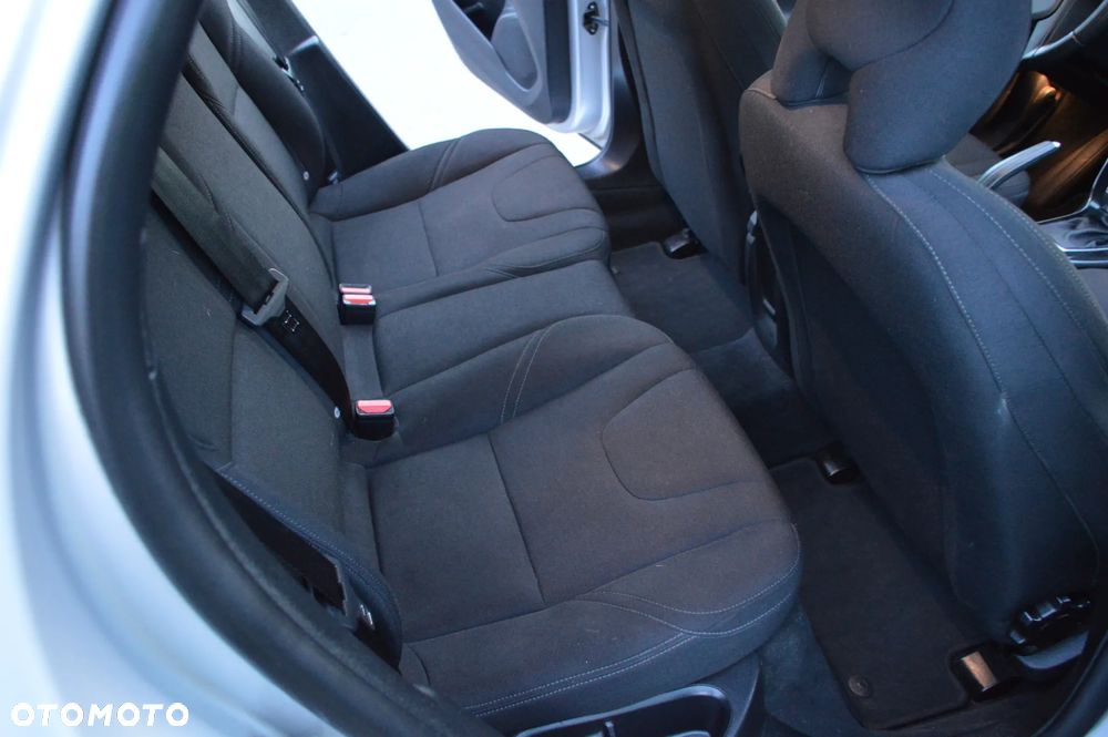 Volvo V40 - 12
