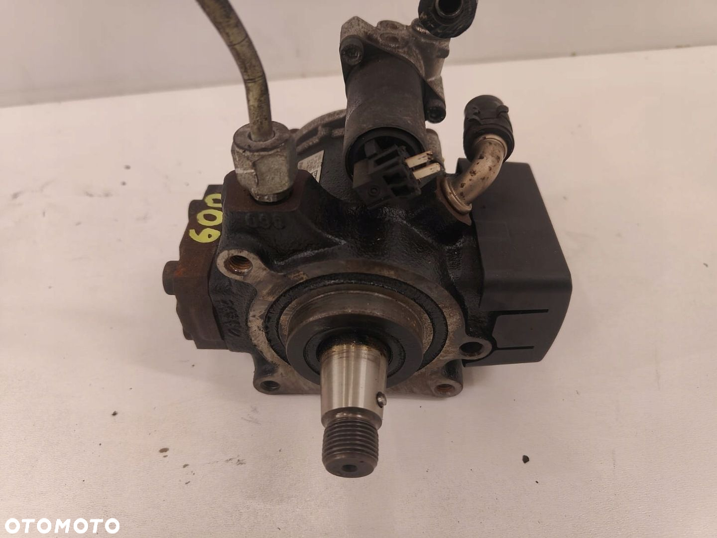 Volkswagen1.6 tdi POMPA WTRYSKOWA 03L130755E USZKODZONA WTYCZKA OD CZUJNIKA - 2