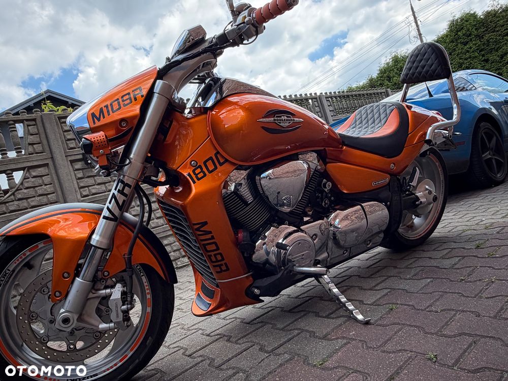 Suzuki Boulevard - 4