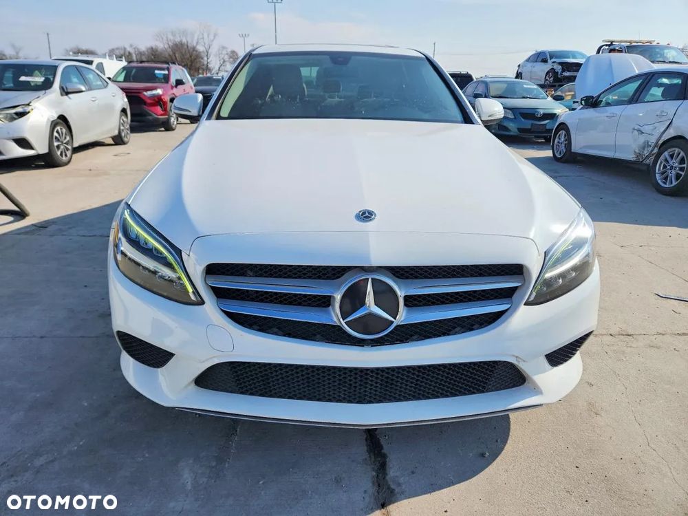 Mercedes-Benz Klasa C 300 4Matic 9G-TRONIC Avantgarde - 5