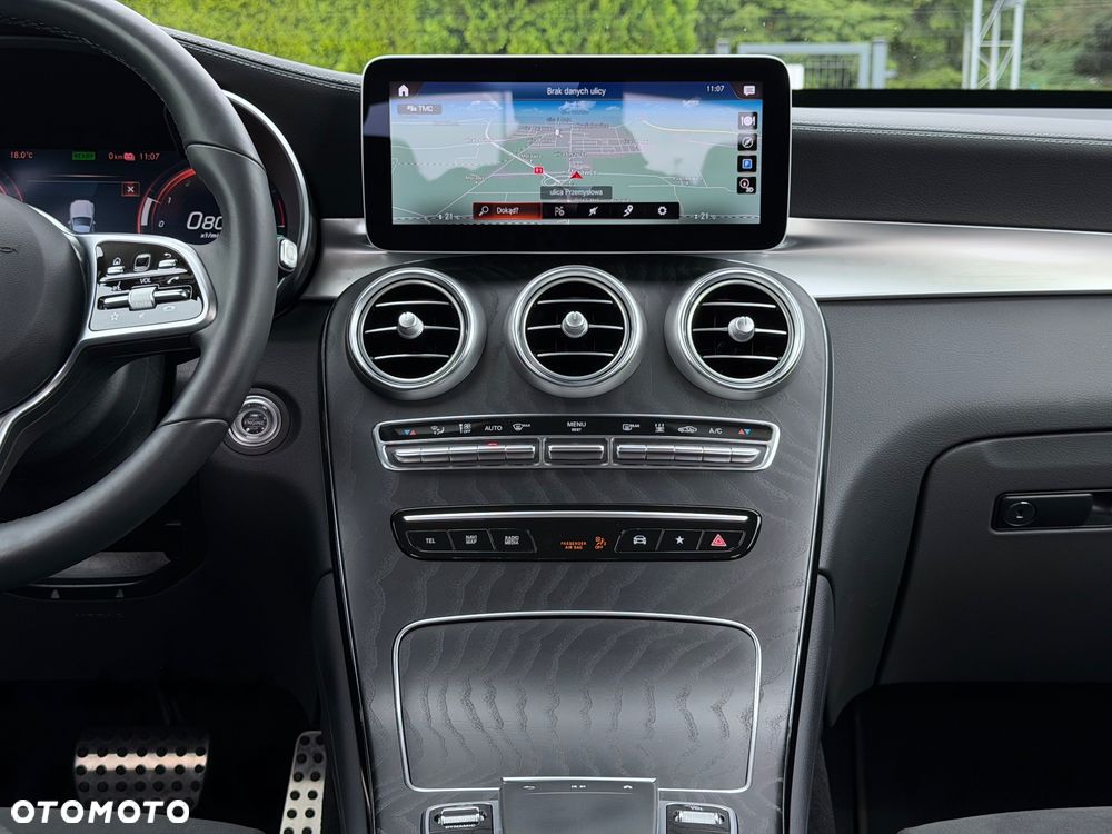 Mercedes-Benz GLC 300 de 4Matic 9G-TRONIC AMG Line - 26