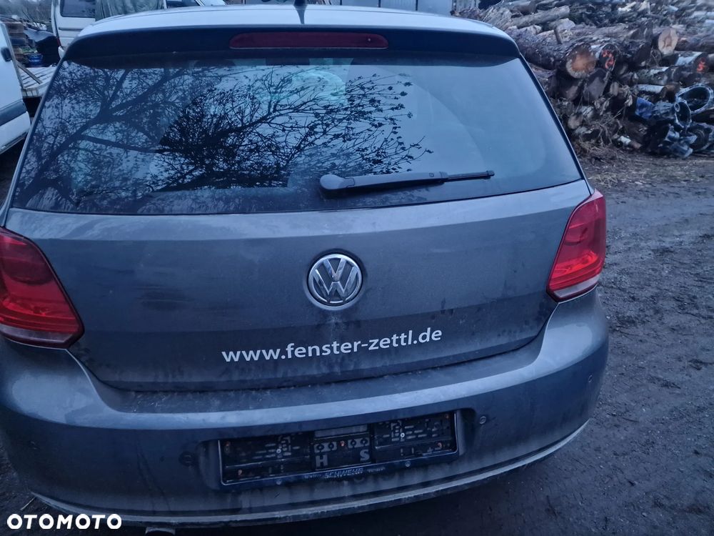Klapa  tył  vw  polo  6R  6C  w  kolorze  LD7R - 2