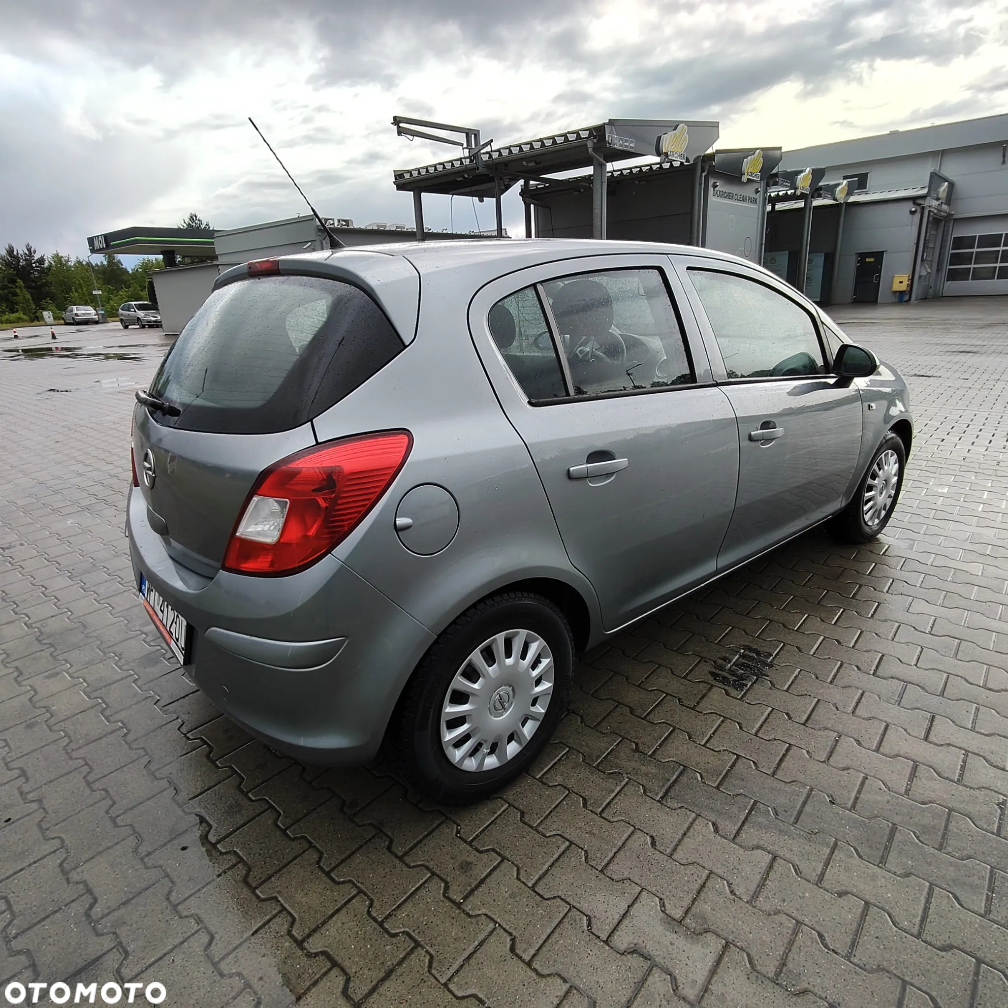 Opel Corsa 1.2 16V Enjoy - 8