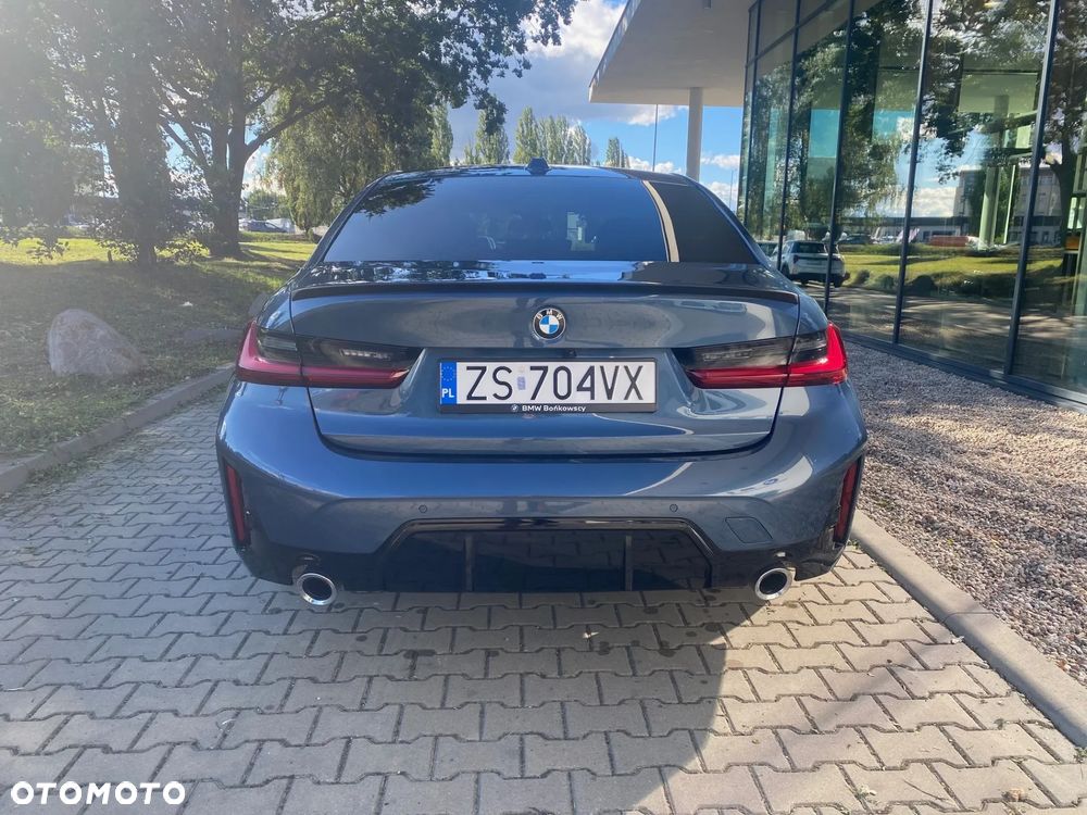 BMW Seria 3 320d xDrive mHEV - 4