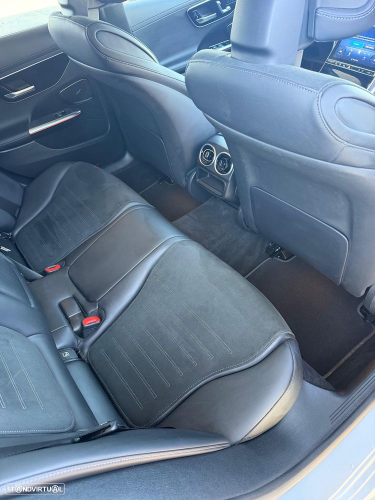 Mercedes-Benz C 300 e AMG Line - 22
