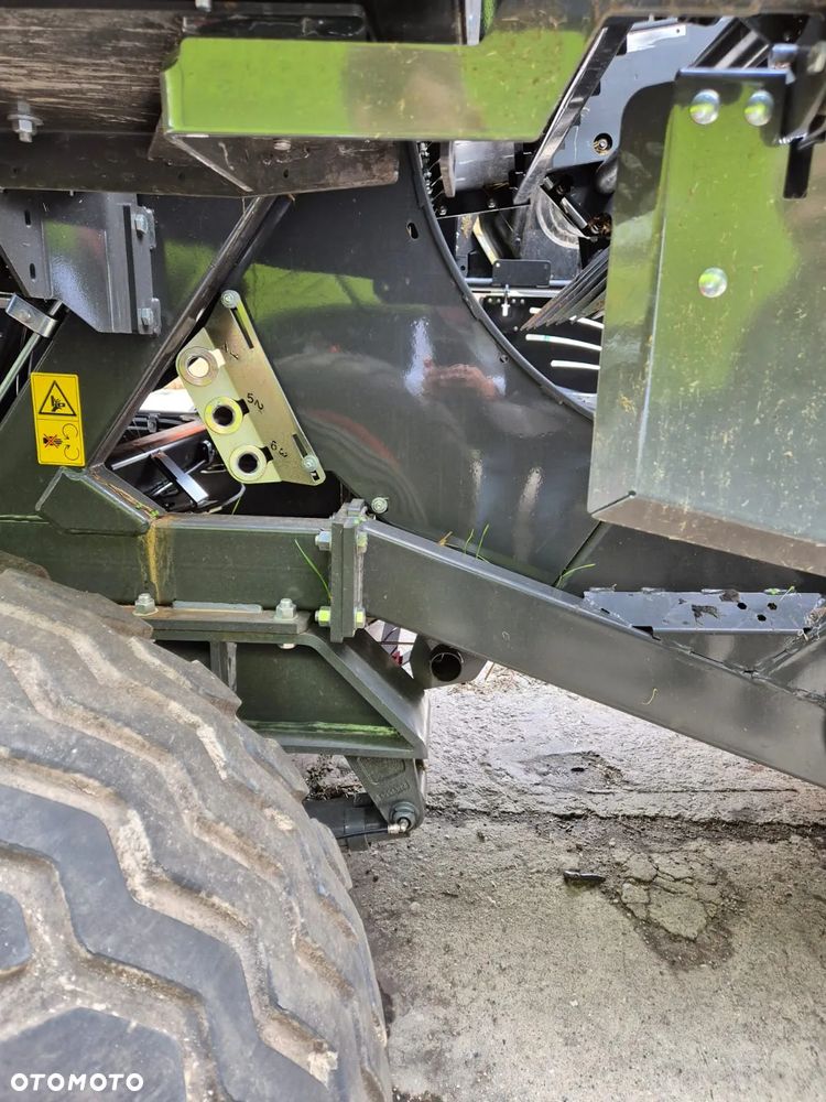 Claas 660 tys netto Claas Quadrant 4200 - 12