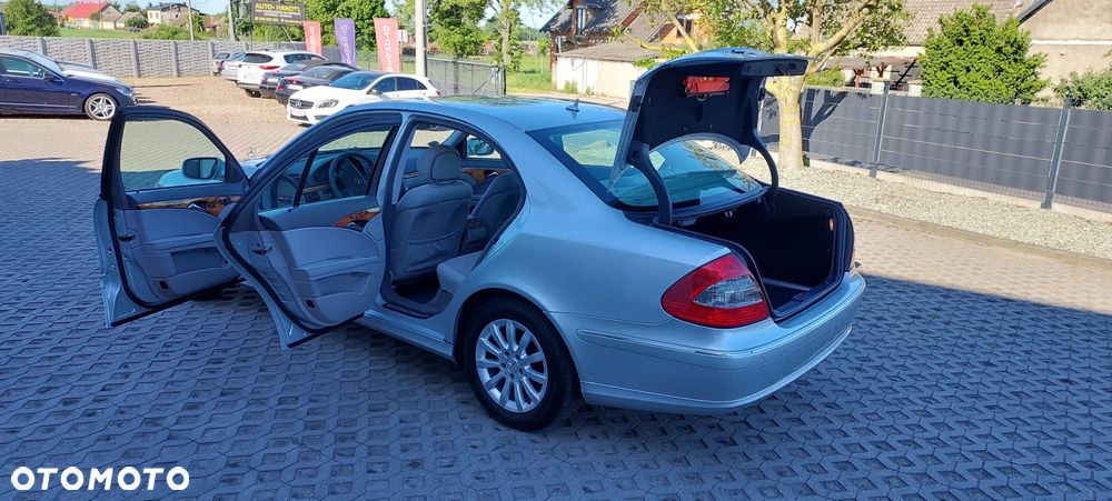 Mercedes-Benz Klasa E - 22
