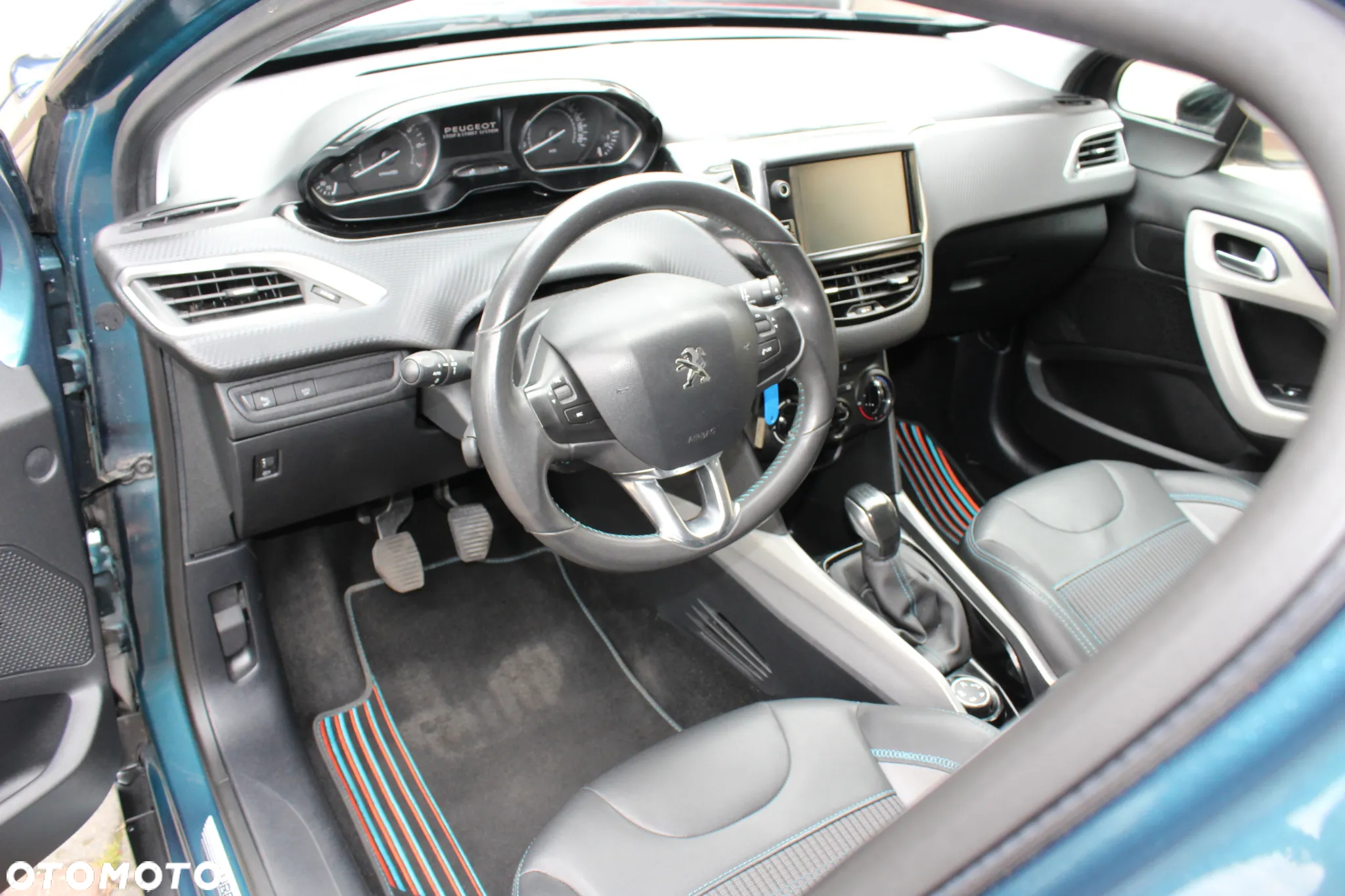 Peugeot 2008 - 13