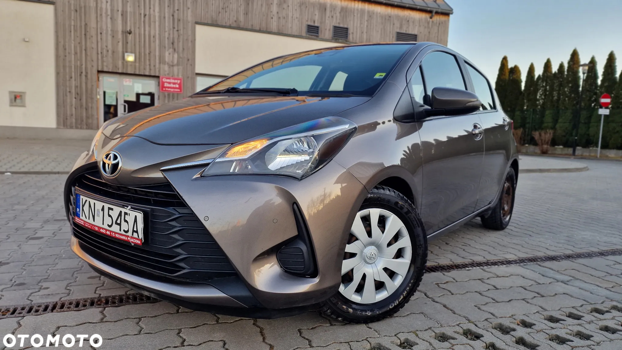 Toyota Yaris 1.5 Active - 2