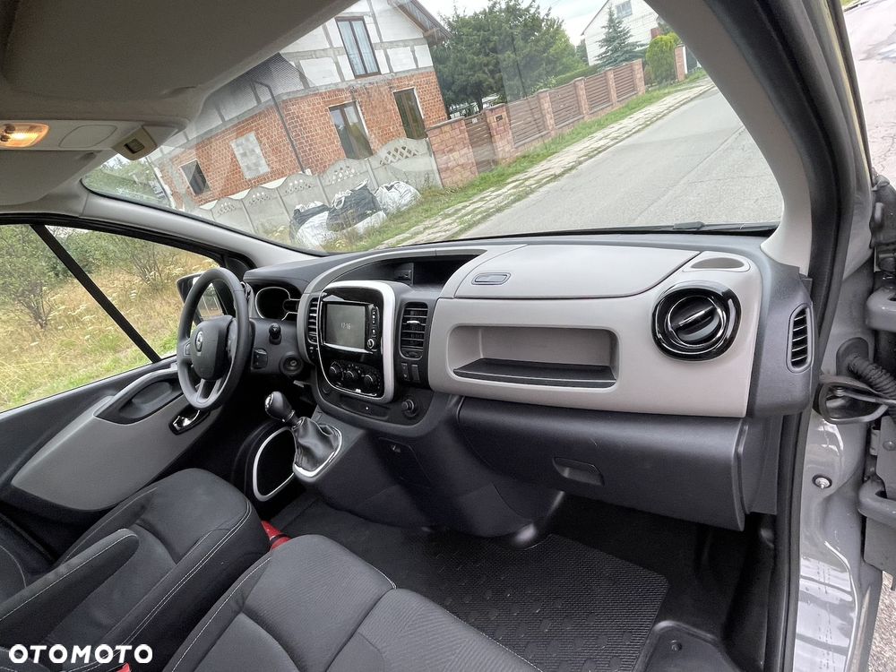Renault Trafic - 32
