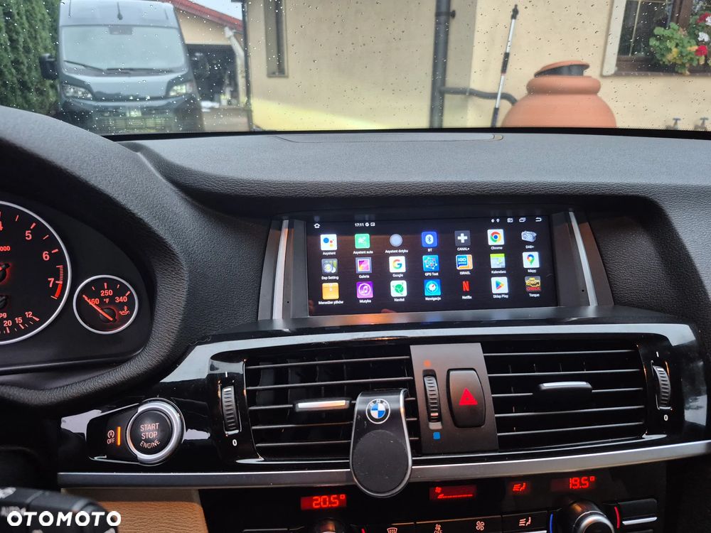 BMW X3 28i xDrive - 11