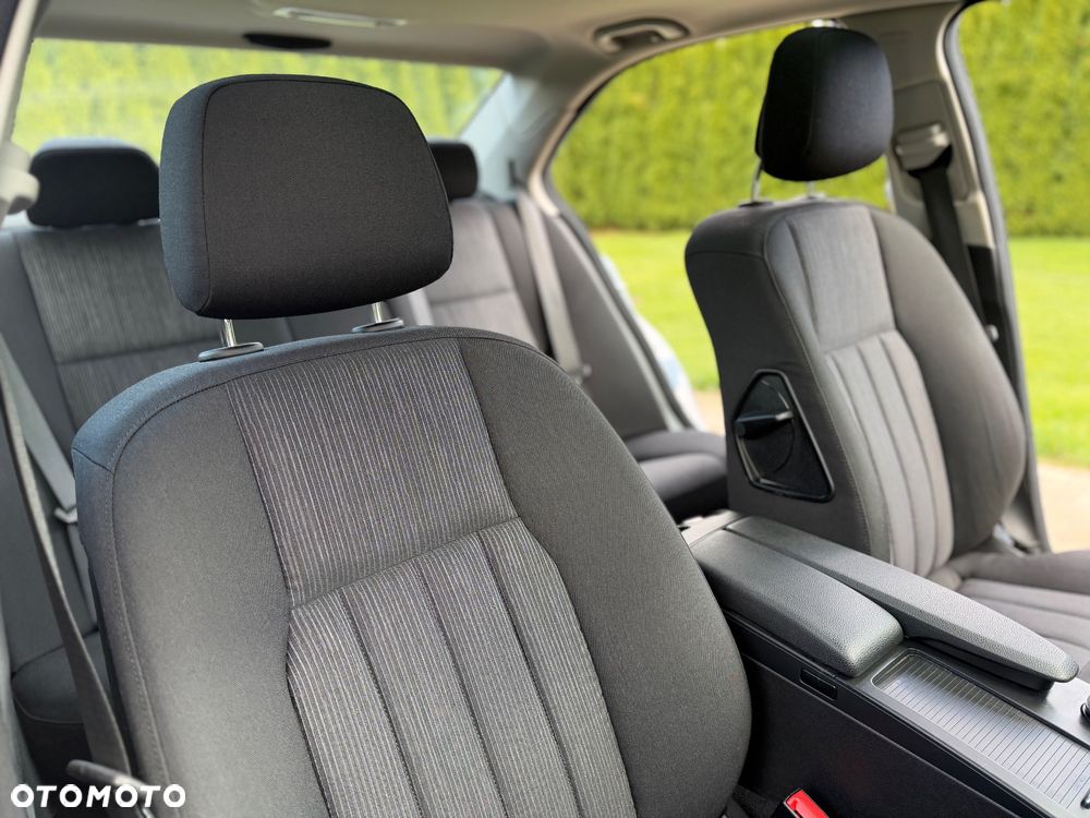 Mercedes-Benz Klasa C 180 Kompressor Automatik Avantgarde - 37