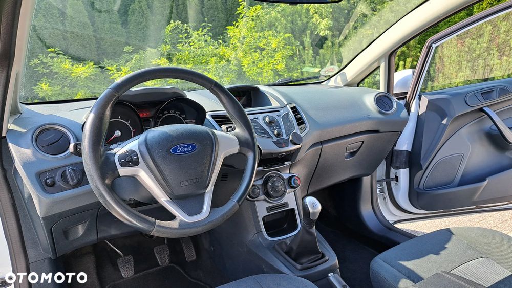 Ford Fiesta - 11