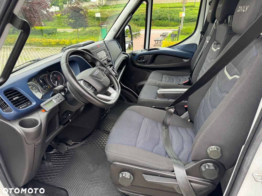 Iveco Daily‼️72C18‼️2021r 3.0 HI-MATIC Chłodnia/Mroźnia zakres -32C THERMO KING V-500 MAX Źródło Zasilania 400V Grube Ściany/Podłoga Przegroda komorowa‼️ Full LED na bliźniaku Salon Polska DMC7200kg - 23