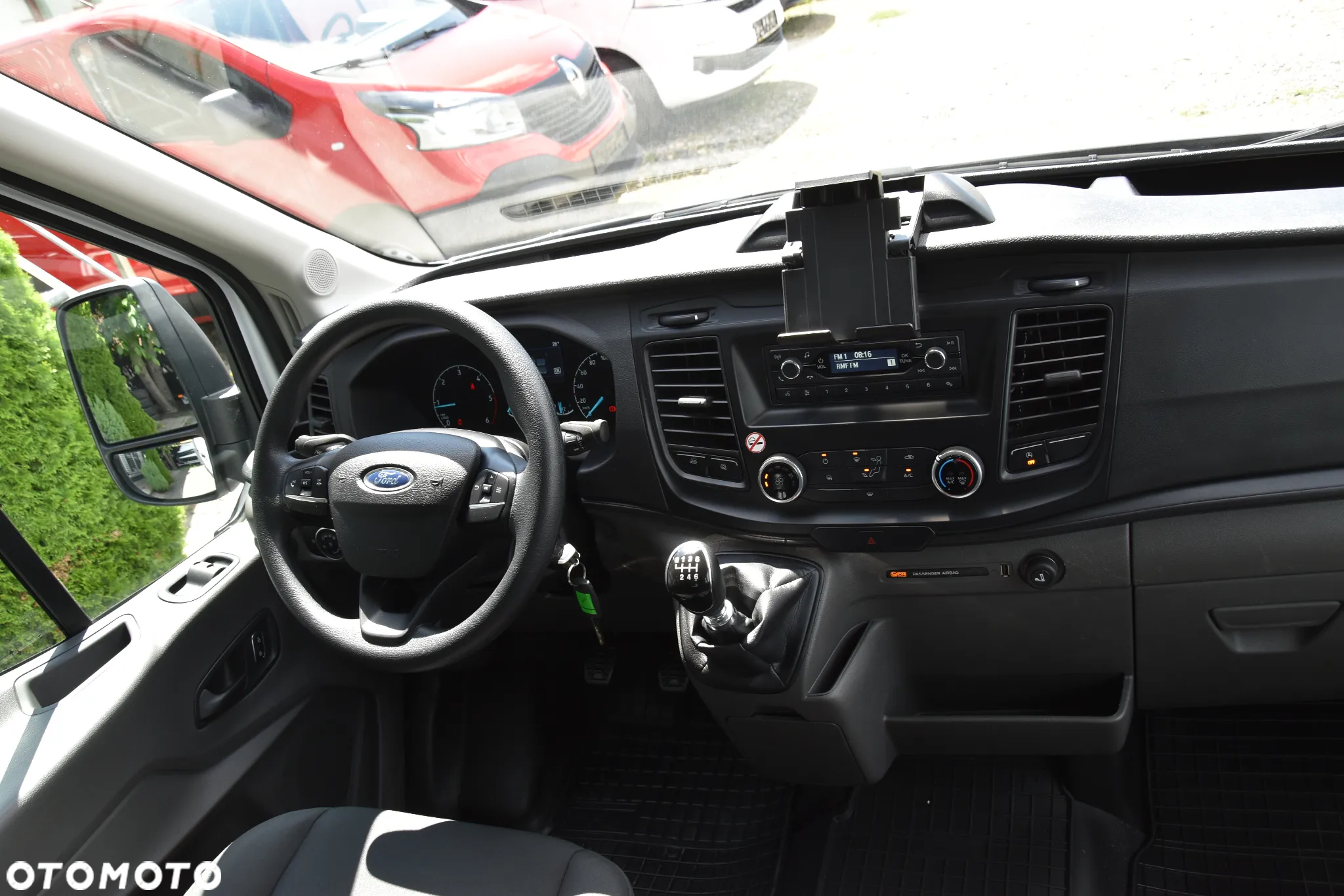 Ford Transit - 12
