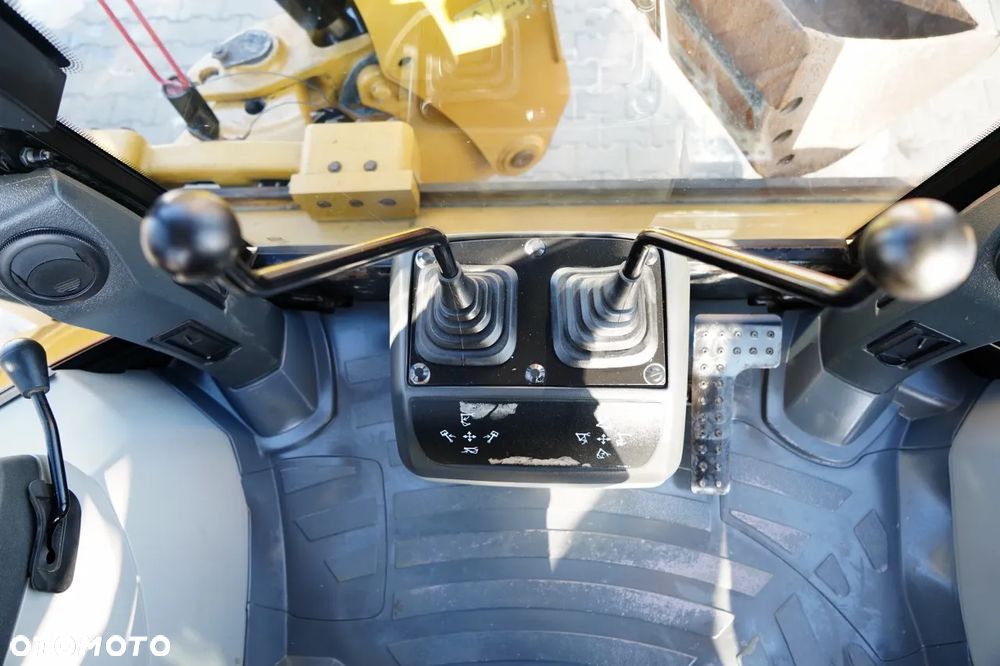 Caterpillar 434F / KOPARKO-ŁADOWARKA /  5 500 MTH / - 36